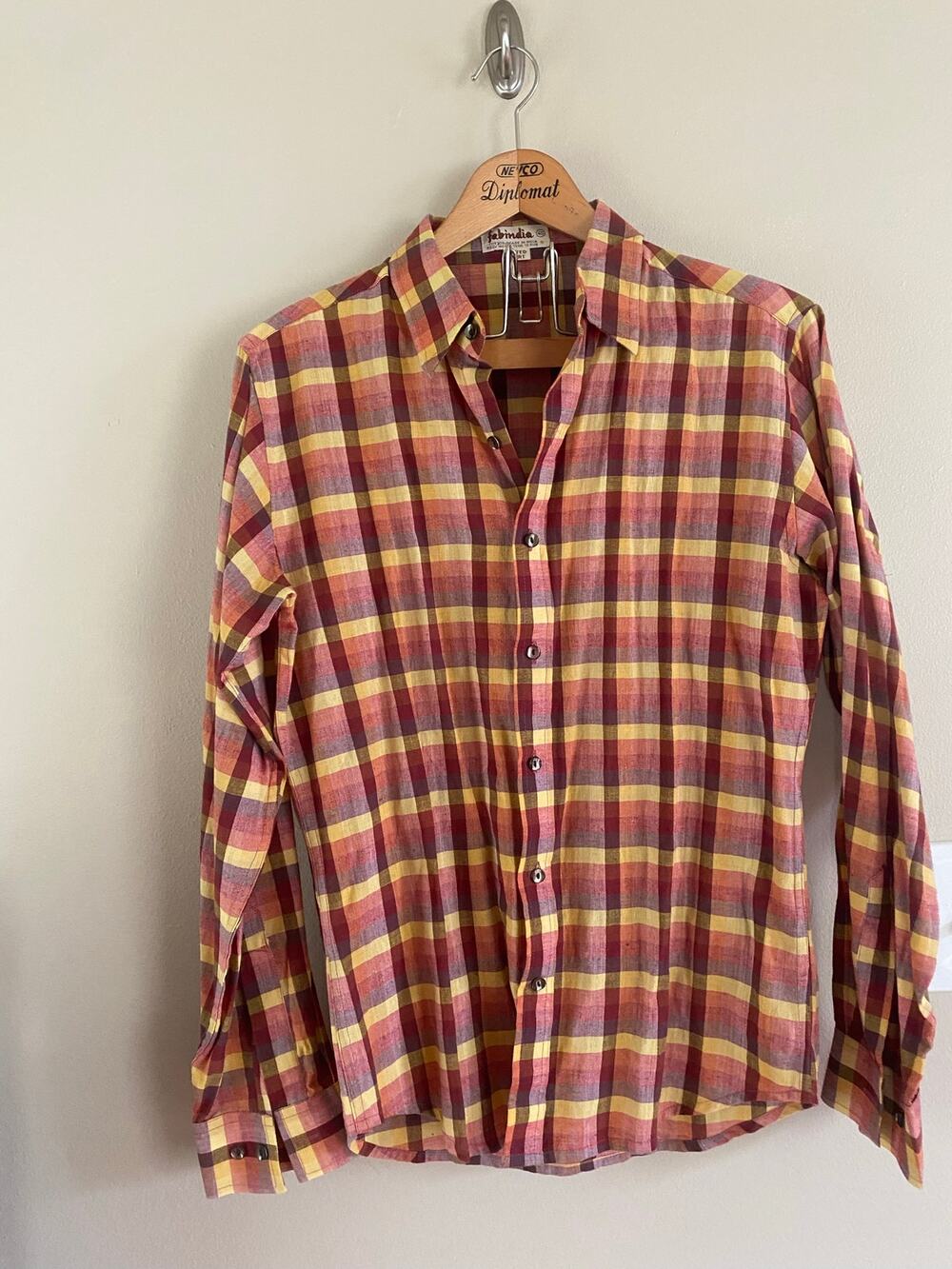 Fabindia cotton long sleeve mens plaid fitted shirt 40/ M or L